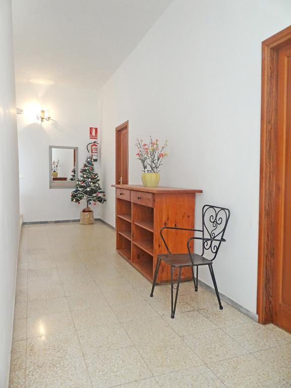 Apartamentos Dominguez Calera Eksteriør billede