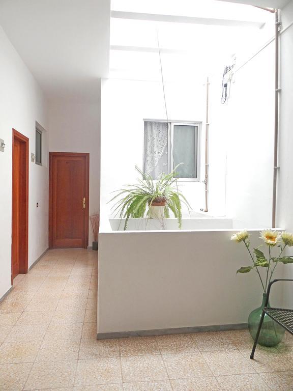 Apartamentos Dominguez Calera Eksteriør billede
